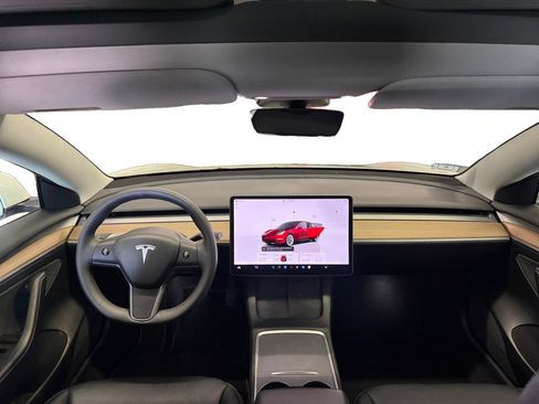 Used 2022 Tesla Model 3 Long Range AWD/4WD image 7