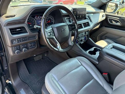 Used 2021 Chevrolet Tahoe Z71 w/ Z71 Off-Road Package AWD/4WD image 25