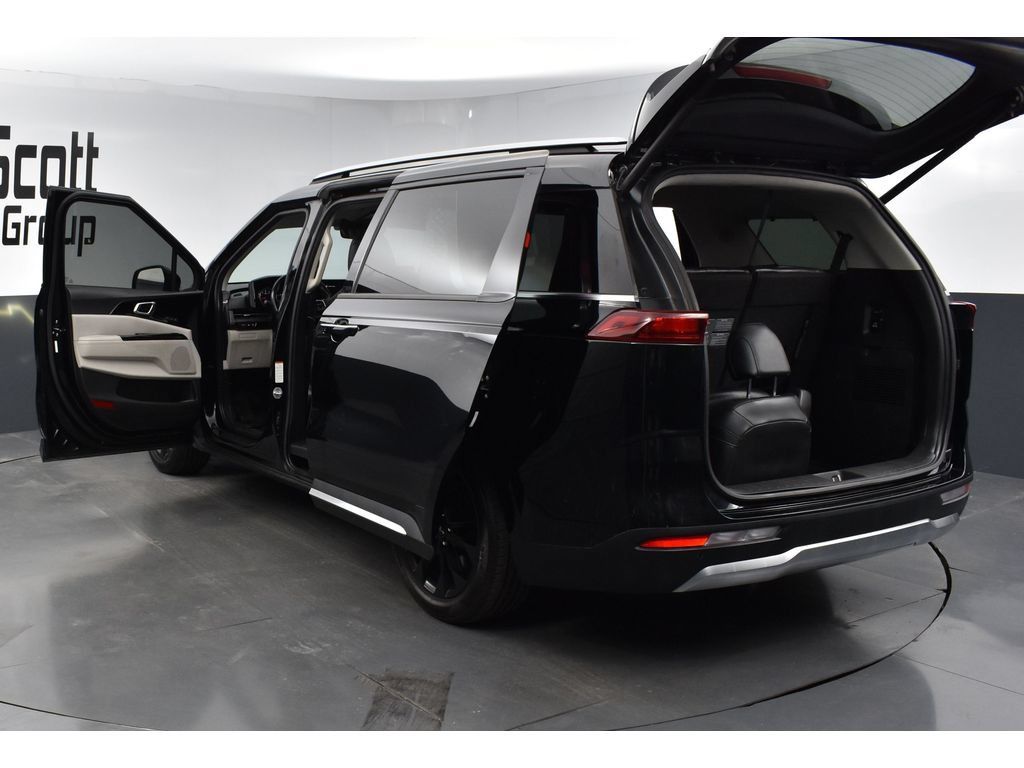 Used 2022 Kia Carnival SX FWD image 27