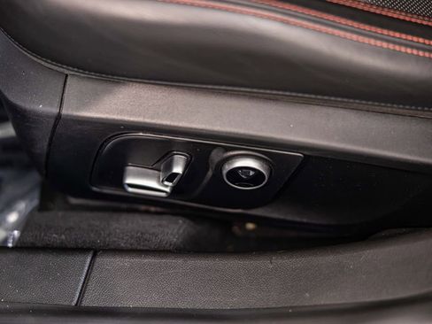 Used 2021 Maserati Ghibli RWD image 23