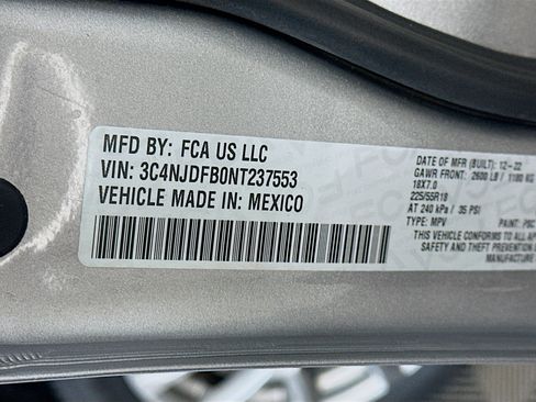 Used 2022 Jeep Compass Latitude image 12