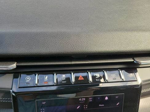 Used 2025 Jeep Grand Cherokee Laredo X AWD/4WD image 39