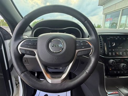 Used 2019 Jeep Grand Cherokee Limited w/ Trailer Tow Group IV AWD/4WD image 13