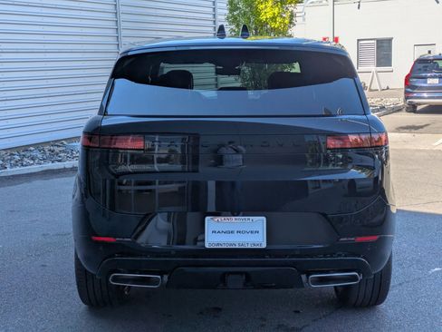 New 2026 Land Rover Range Rover Sport Dynamic SE AWD/4WD image 6