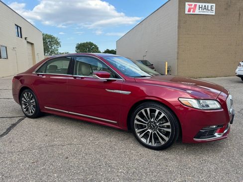 Used 2017 Lincoln Continental Select w/ Technology Package FWD image 12