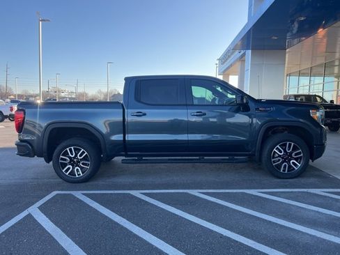 Used 2020 GMC Sierra 1500 AT4 w/ AT4 Premium Package image 4