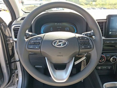 New 2026 Hyundai Venue SE image 10
