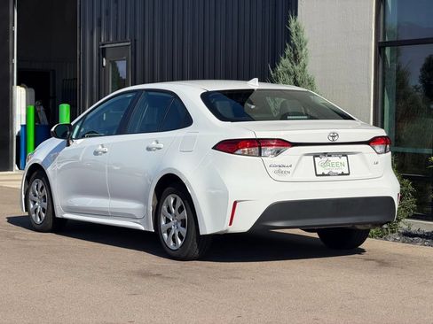 Used 2025 Toyota Corolla LE FWD image 3