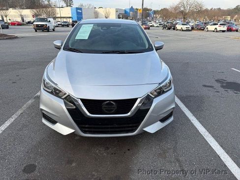 Used 2021 Nissan Versa S FWD image 4
