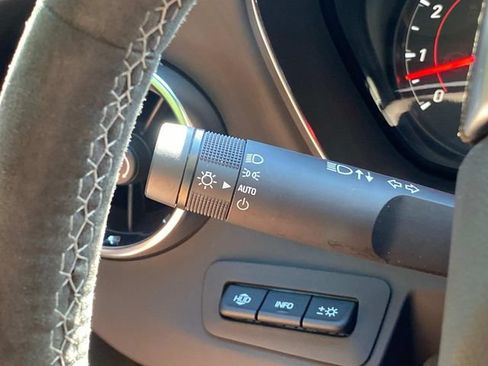 Used 2021 Chevrolet Camaro SS RWD image 21