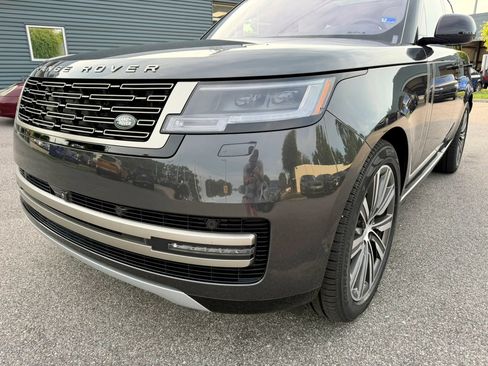 Used 2023 Land Rover Range Rover SE AWD/4WD image 10