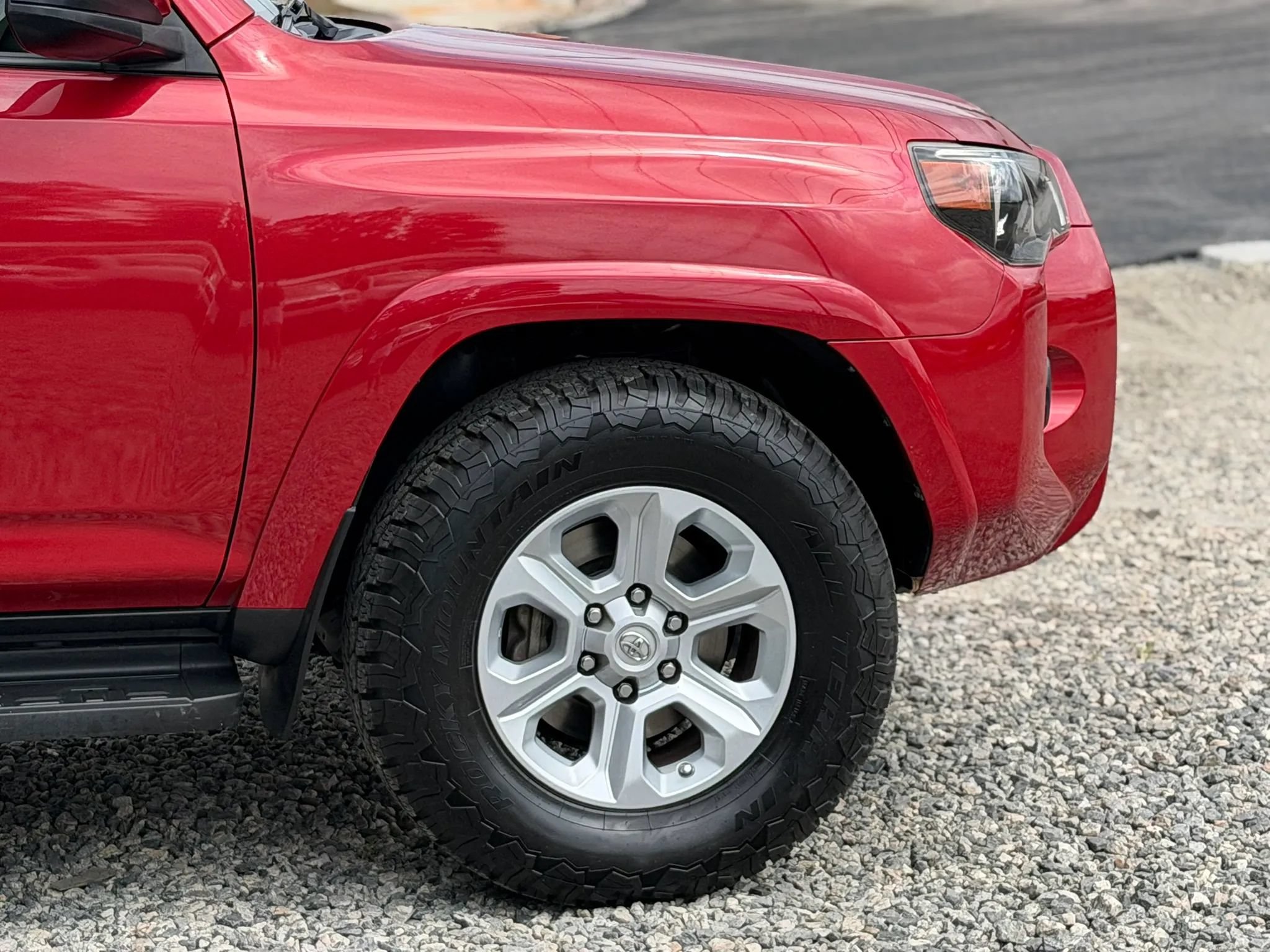 Used 2017 Toyota 4Runner SR5 RWD image 10