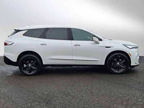 Used 2023 Buick Enclave Essence w/ Experience Buick Package image 2
