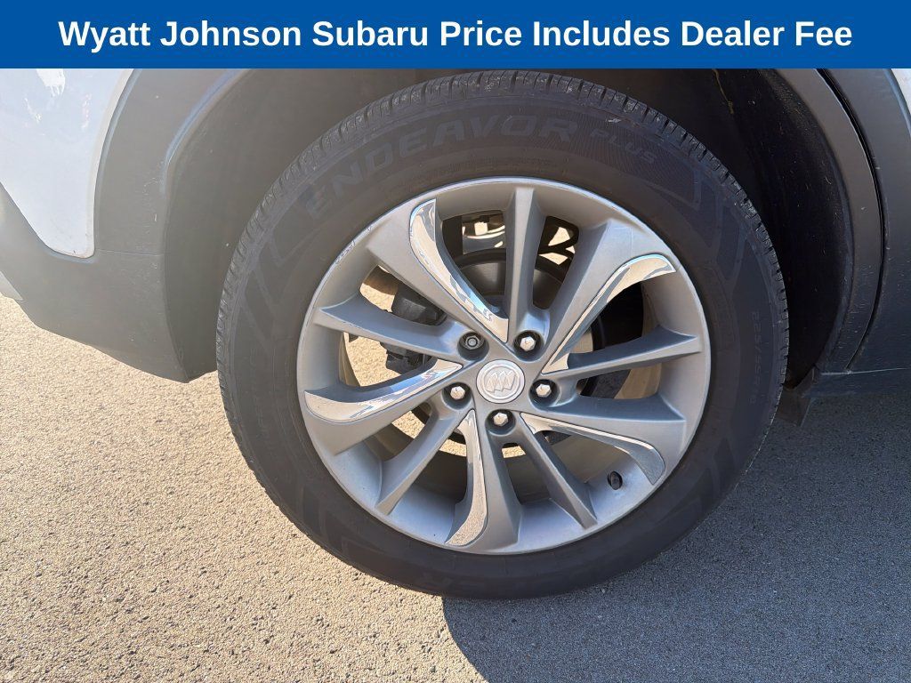 Used 2022 Buick Encore GX Essence w/ Experience Buick Package FWD image 10