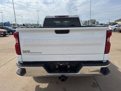 Used 2021 Chevrolet Silverado 1500 W/T w/ WT Value Package image 4