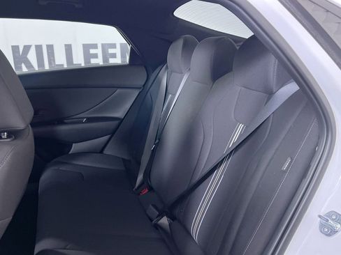 Used 2025 Hyundai Elantra Sport image 23