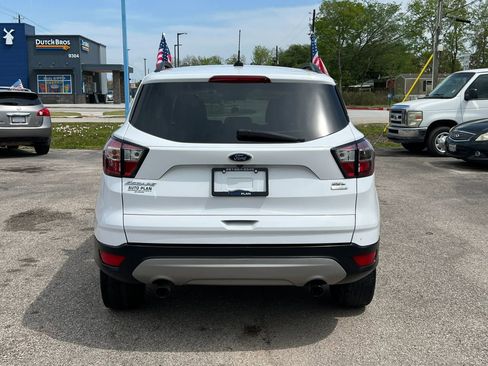 Used 2017 Ford Escape SE w/ Equipment Group 201A image 7