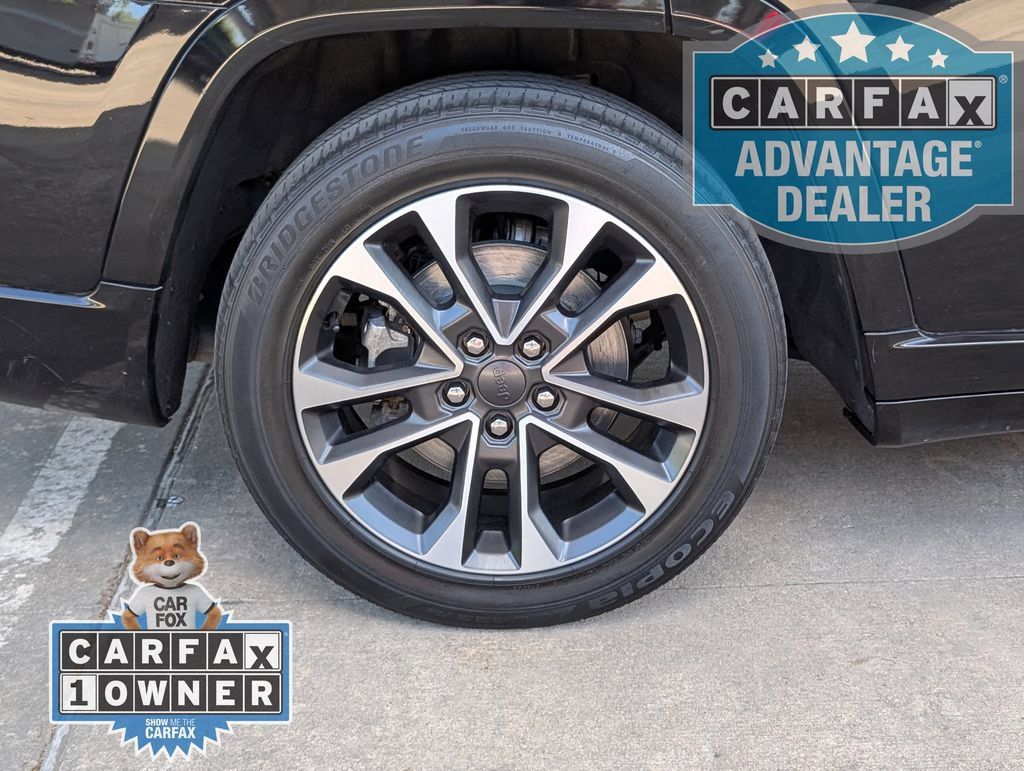 Used 2023 Jeep Grand Cherokee L Overland w/ Luxury Tech Group IV AWD/4WD image 3