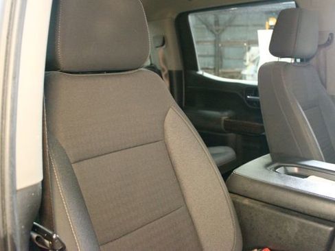 Used 2021 GMC Sierra 1500 SLE w/ X31 Off-Road Package AWD/4WD image 11