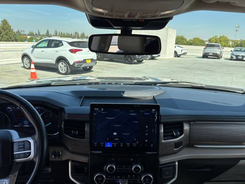 Used 2024 Ford Expedition Max Limited RWD image 17