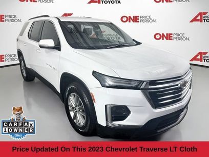 Used 2023 Chevrolet Traverse LT
