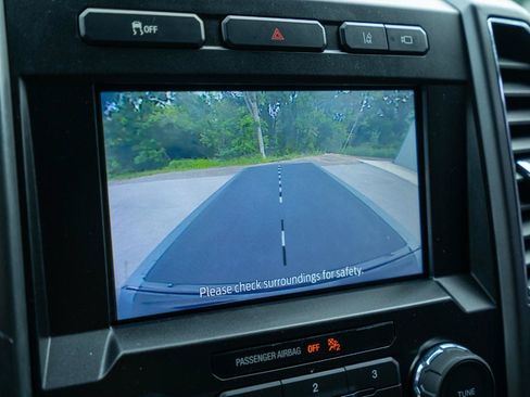 Used 2020 Ford F250 XLT w/ XLT Premium Package AWD/4WD image 26