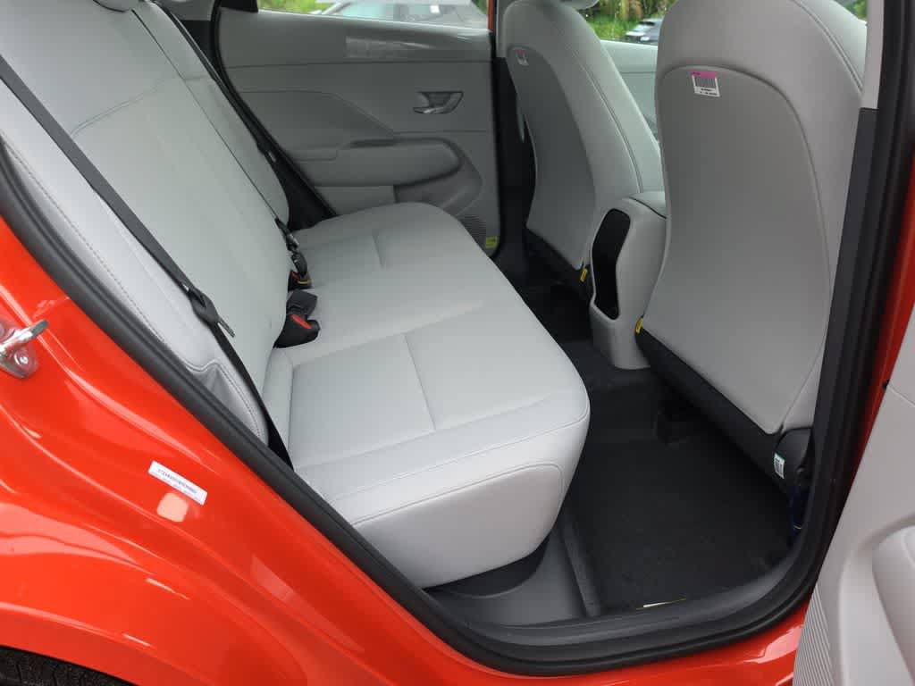 New 2027 Hyundai Kona SE FWD image 21