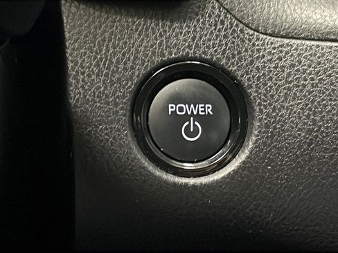 Used 2025 Toyota Camry LE FWD image 22