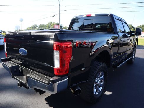 Used 2017 Ford F250 Lariat w/ Lariat Ultimate Package AWD/4WD image 5