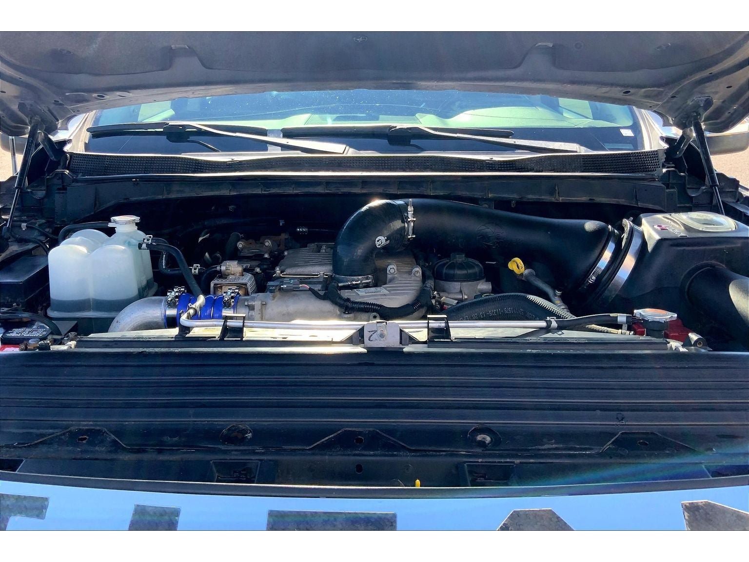 Used 2016 Nissan Titan SL AWD/4WD image 12