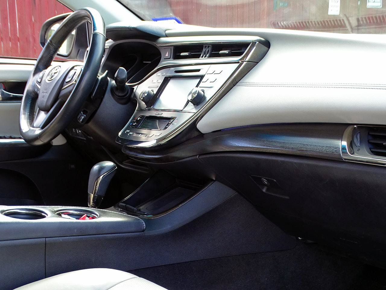 Used 2016 Toyota Avalon Limited w/ Protection Package FWD image 48
