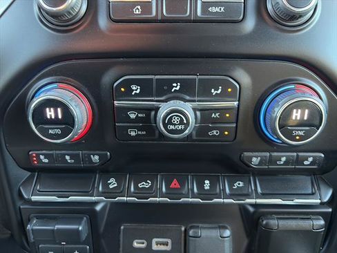 Used 2023 Chevrolet Silverado 2500 LTZ image 22