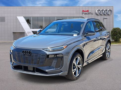 New 2027 Audi Q6 e-tron Premium Plus AWD/4WD image 1