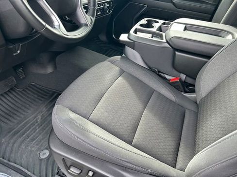 Used 2025 Chevrolet Silverado 3500 LT image 13