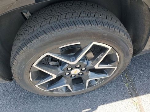 Used 2025 Chevrolet Traverse High Country FWD image 19