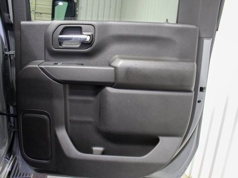 Used 2024 Chevrolet Silverado 2500 Custom w/ Custom Value Package image 15