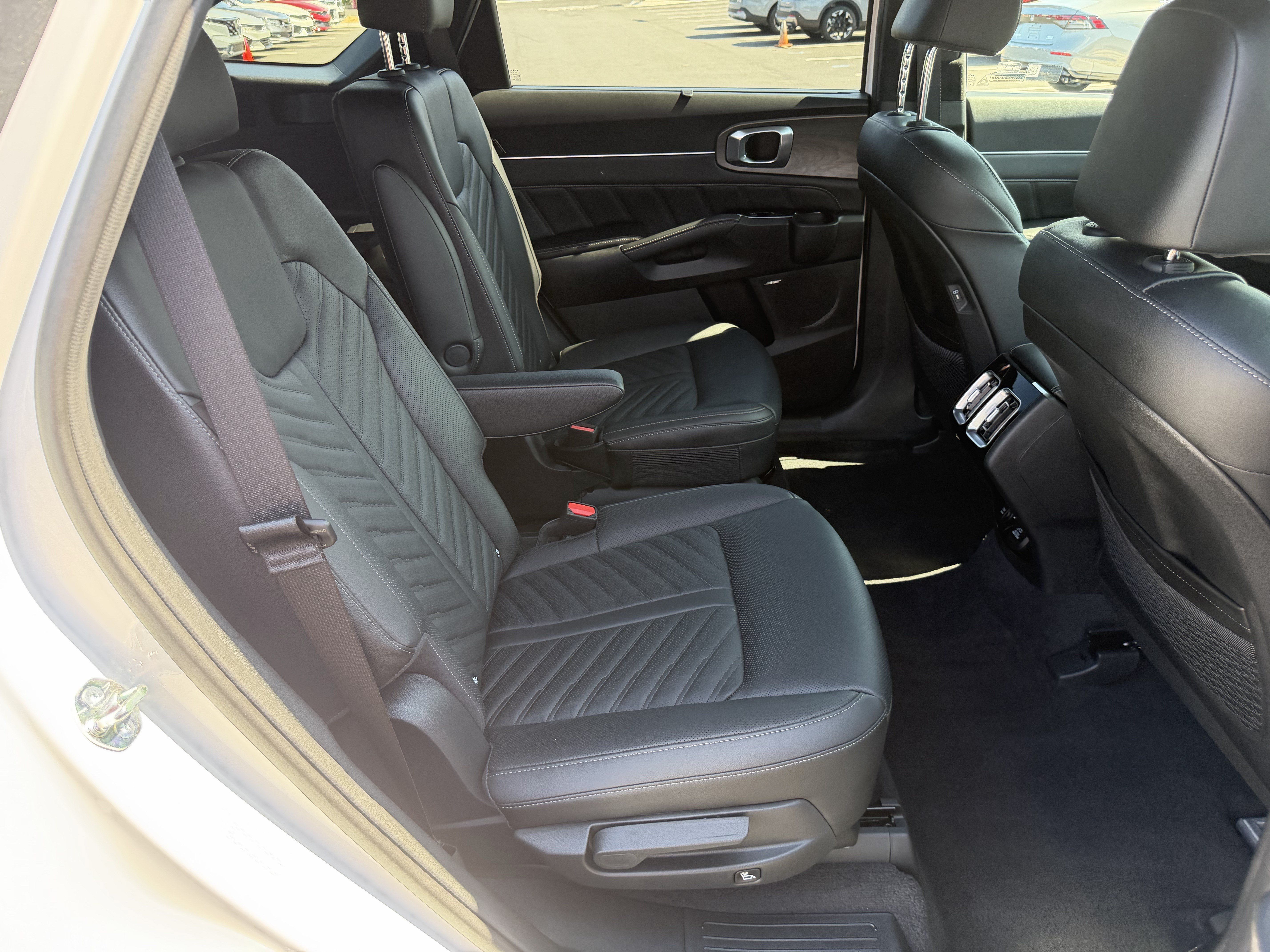 Certified 2026 Kia Sorento SX AWD/4WD image 15