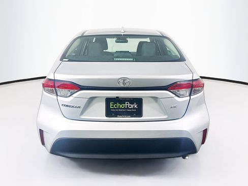 Used 2024 Toyota Corolla LE FWD image 7