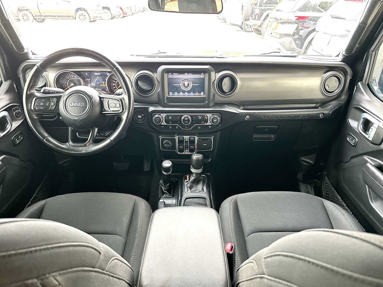 Used 2022 Jeep Wrangler Unlimited Sport AWD/4WD image 25
