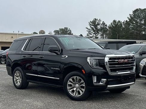 Used 2022 GMC Yukon SLT w/ SLT Premium Package image 9