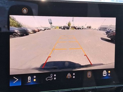 Used 2024 Chevrolet Colorado Trail Boss w/ Technology Package AWD/4WD image 16