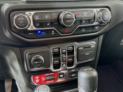 Used 2023 Jeep Wrangler Unlimited Rubicon 4xe w/ Cold Weather Group image 21