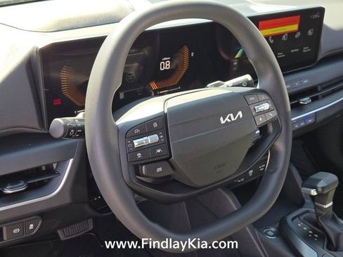 New 2026 Kia K4 FWD image 15
