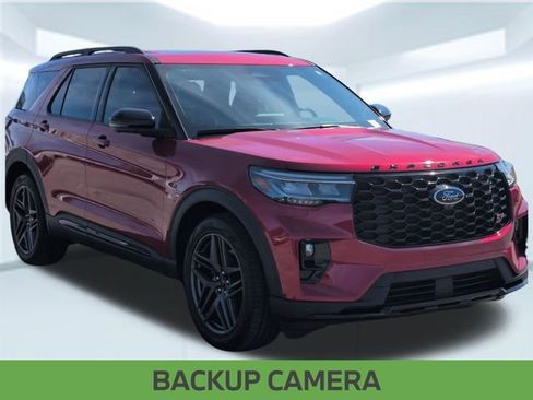 Used 2025 Ford Explorer ST AWD/4WD image 8