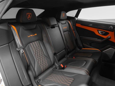 Used 2024 Lamborghini Urus S AWD/4WD image 34
