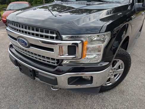 Used 2019 Ford F150 XLT w/ Equipment Group 302A Luxury AWD/4WD image 13