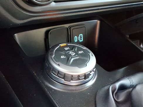 Used 2023 Ford Bronco Big Bend image 16