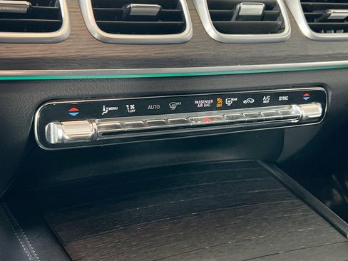 Used 2020 Mercedes-Benz GLE 580 4MATIC image 16