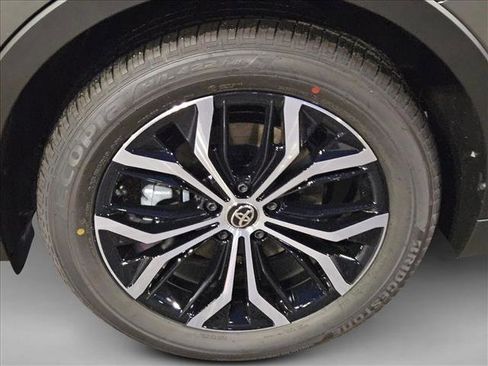 New 2026 Toyota Crown XLE image 10