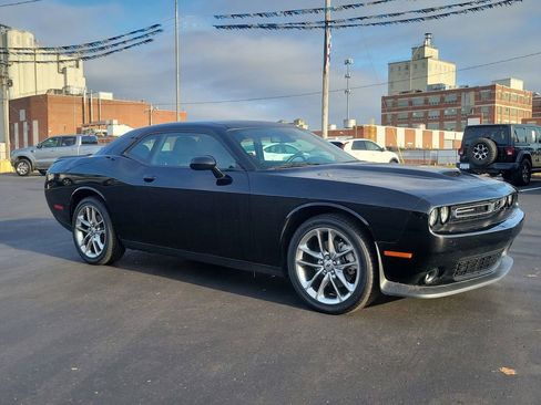 Used 2022 Dodge Challenger GT w/ Driver Convenience Group image 2